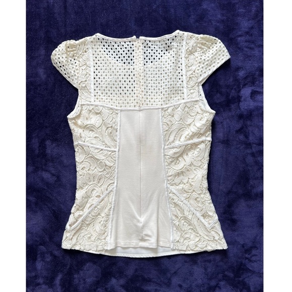 Bebe Beige Cap Sleeves Semi Sheer Crochet Top XS - Picture 2 of 10
